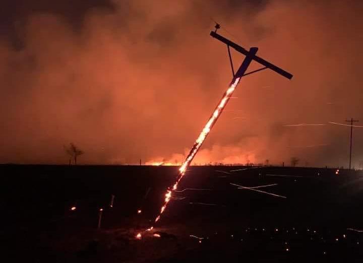 Los incendios afectaron las líneas eléctricas de Yacanto
