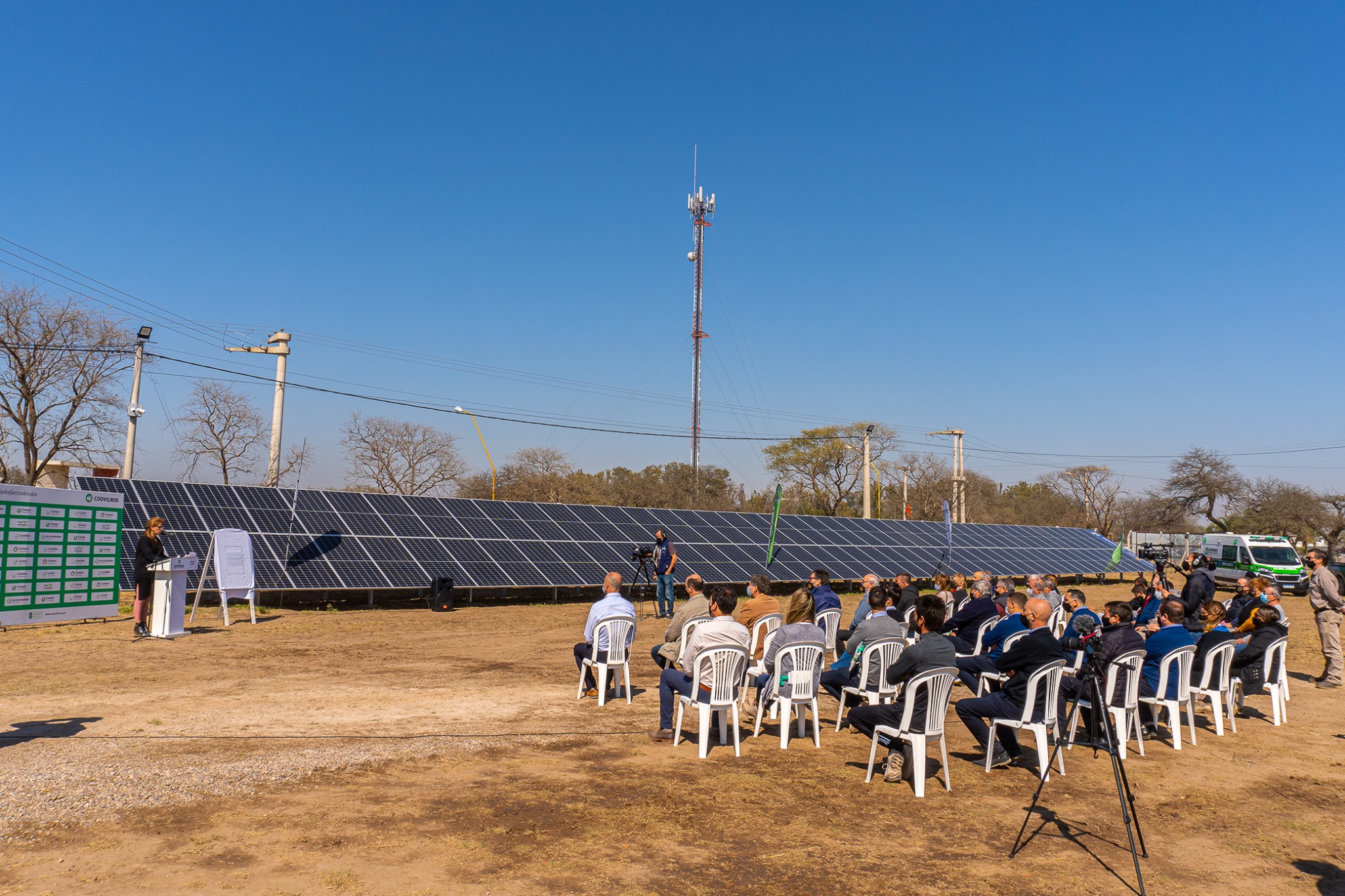 Quedó inaugurado el Parque Solar Comunitario de COOVILROS