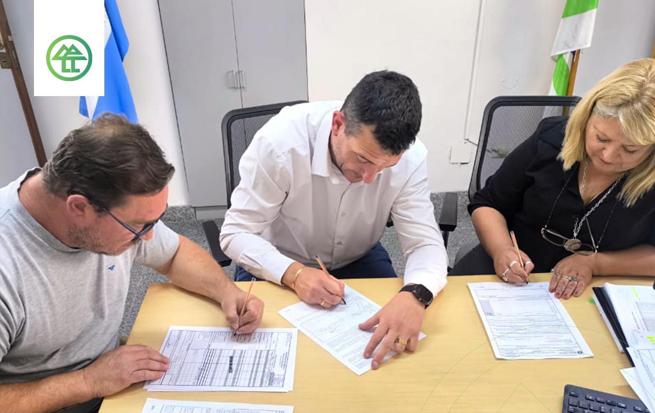 Laguna Larga alcanza la conectividad plena con fibra óptica